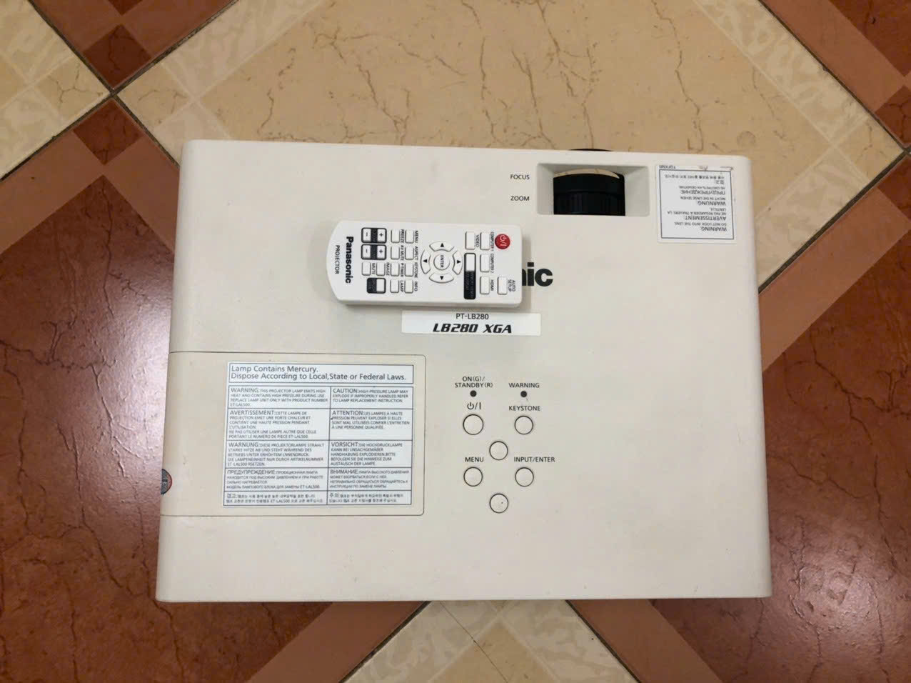 Máy chiếu Panasonic LB 300 qua sử dụng Máy chiếu Panasonic LB 300 qua sử dụng