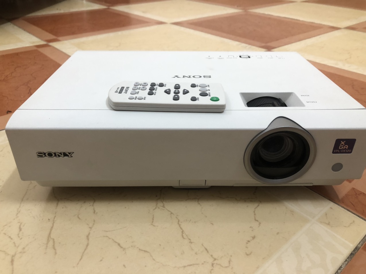 Máy chiếu Sony VPL-DX120 qua sử dụng Máy chiếu Sony VPL-DX120 qua sử dụng